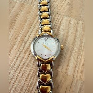 Bulova ladies two tone heart 98P11 watch NEW BATTERY